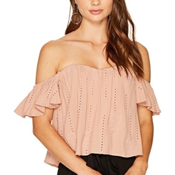ASTR the label Off the shoulder top - Picture 2 of 6
